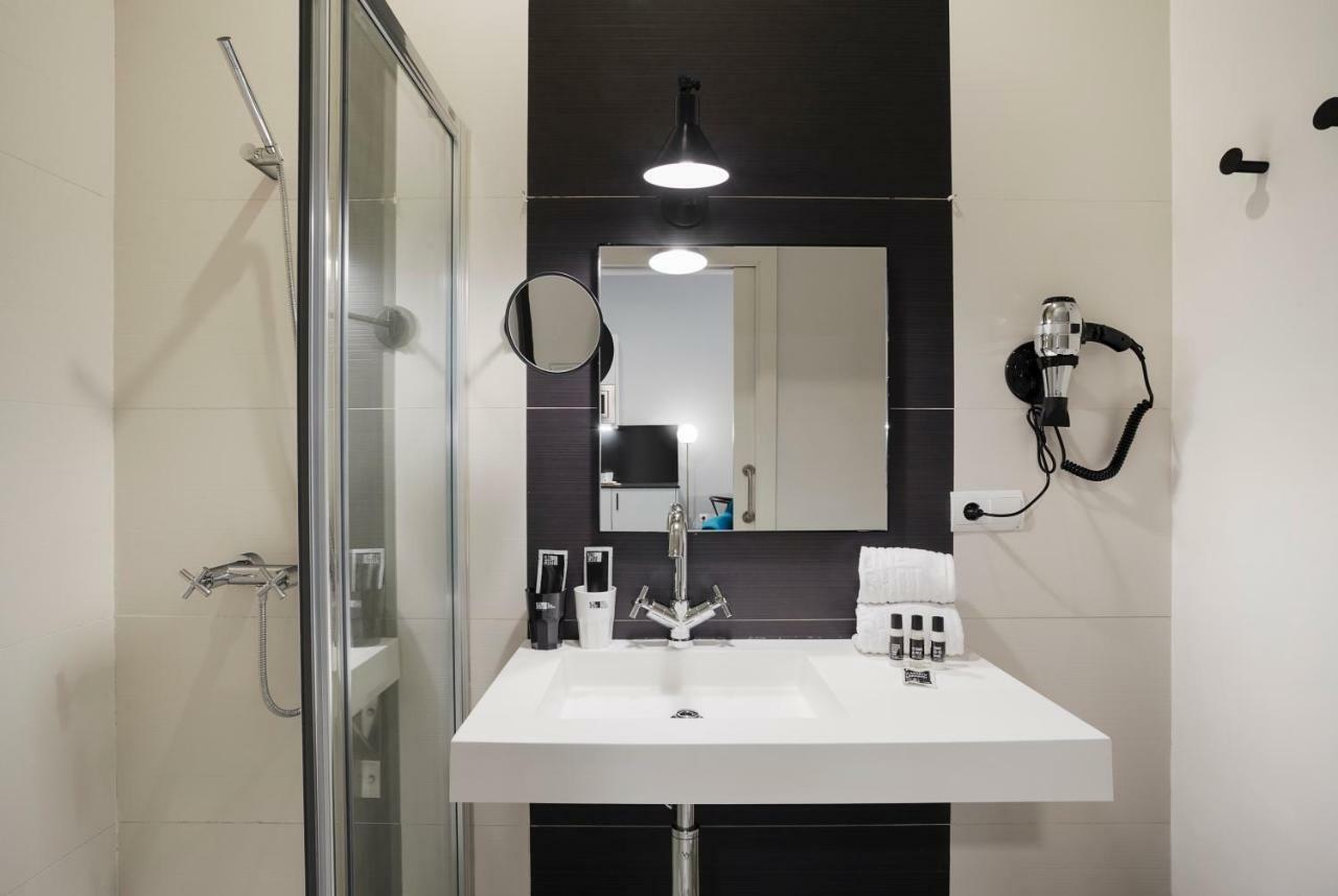 Apartamentos One Shot Conde De Torrejon Севілья Екстер'єр фото