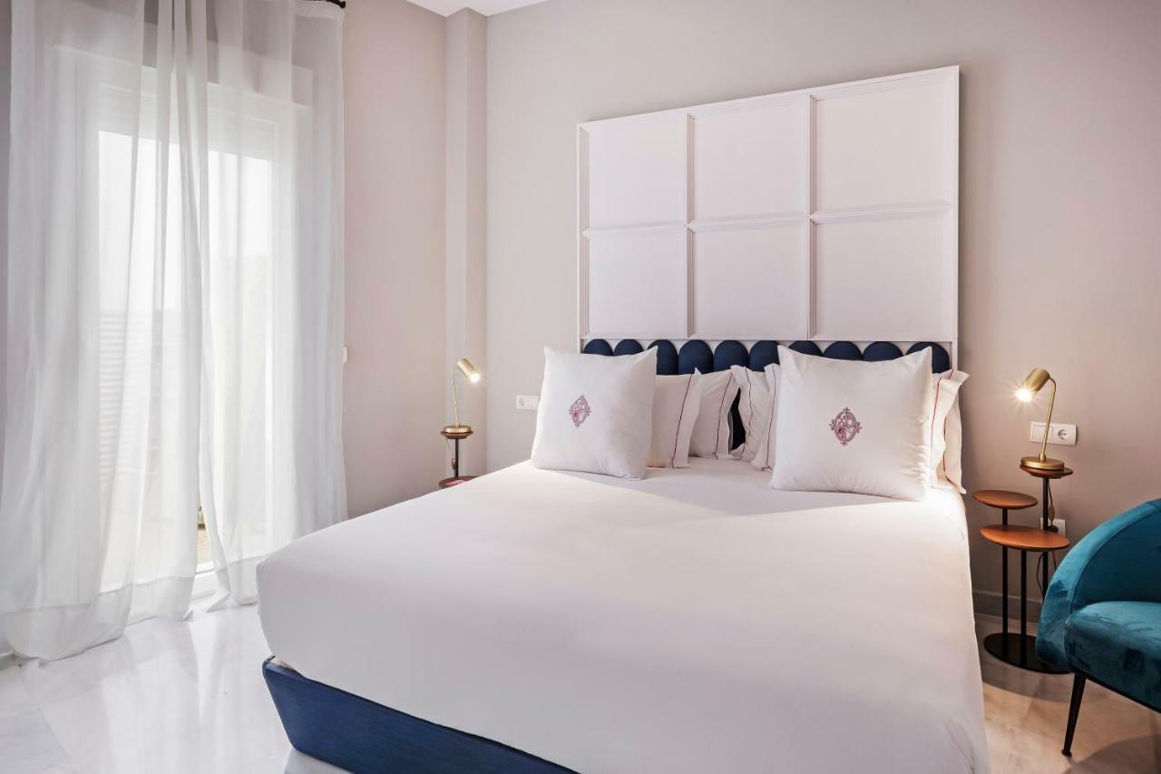 Apartamentos One Shot Conde De Torrejon Севілья Екстер'єр фото