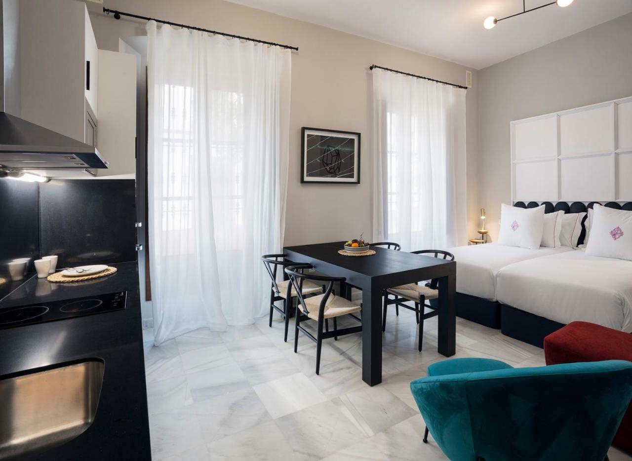 Apartamentos One Shot Conde De Torrejon Севілья Екстер'єр фото
