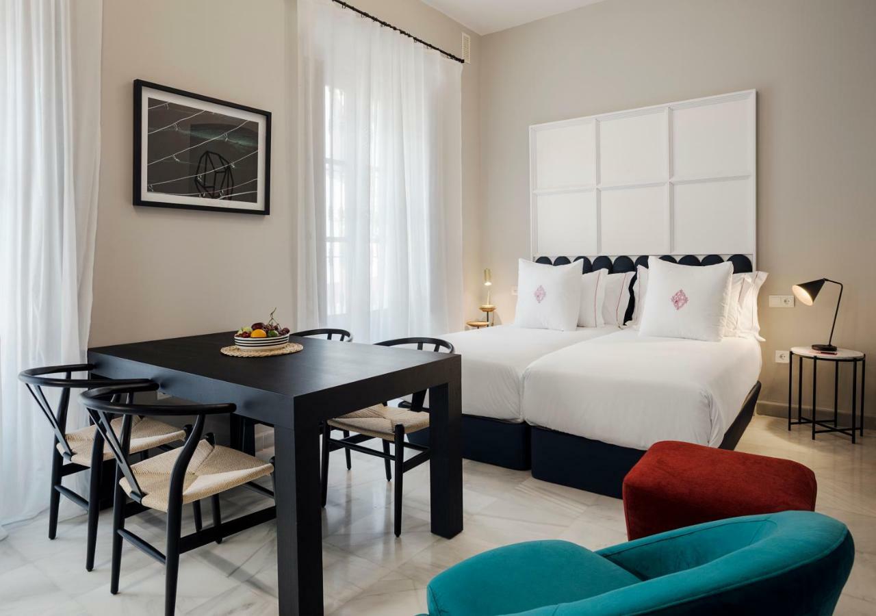 Apartamentos One Shot Conde De Torrejon Севілья Екстер'єр фото
