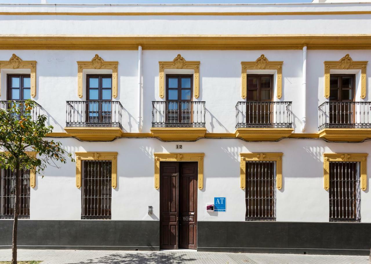 Apartamentos One Shot Conde De Torrejon Севілья Екстер'єр фото